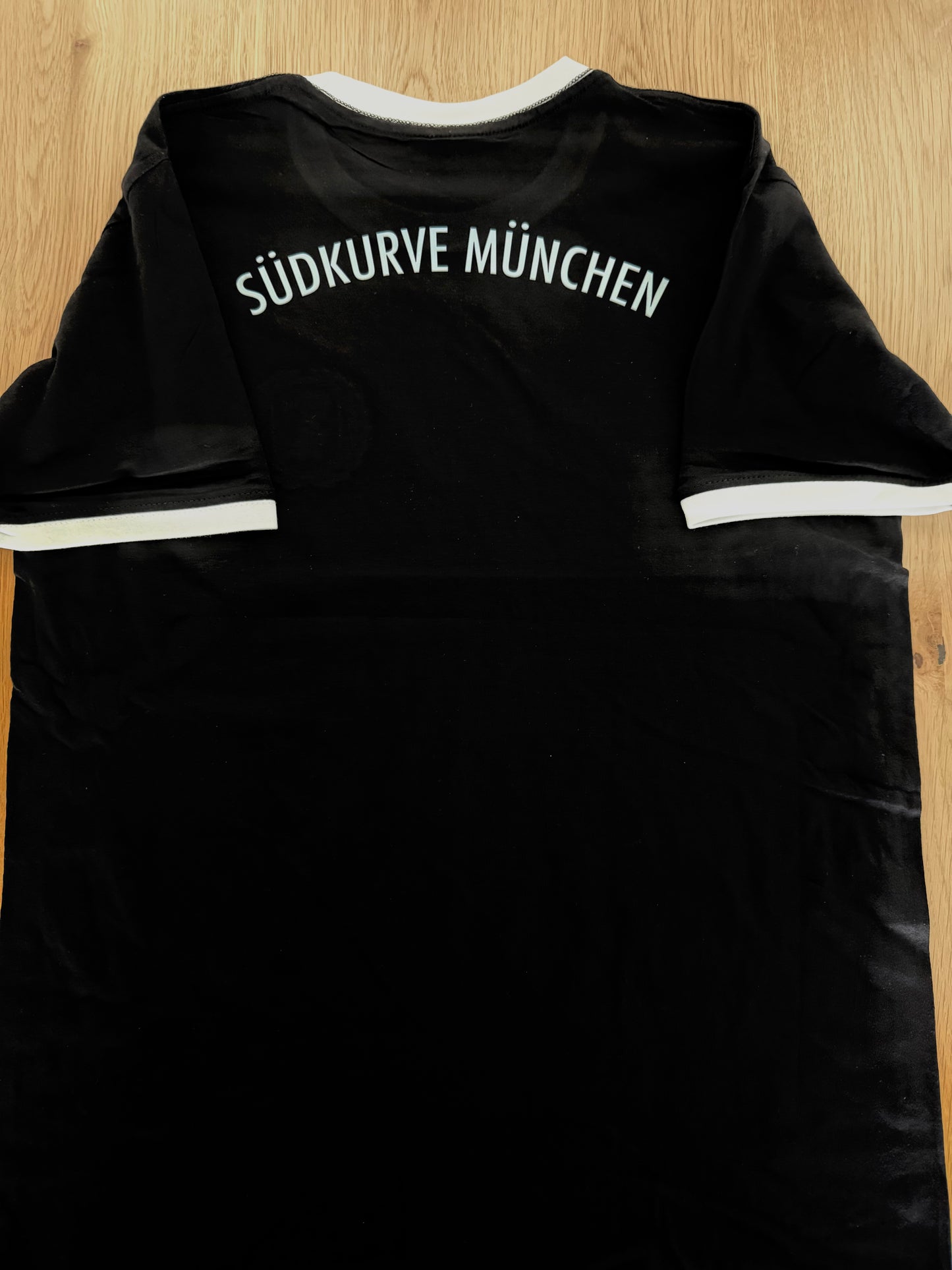 T-Shirt „Retro-Trikot Alternativ“