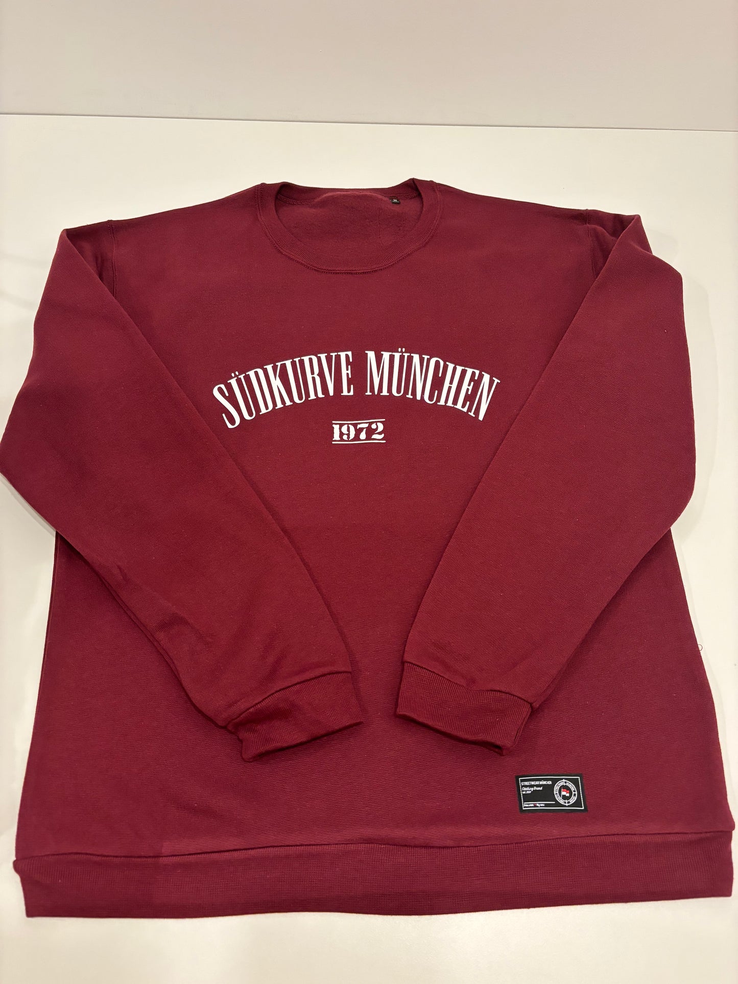 Sweater „Südkurve München“ mit Badge