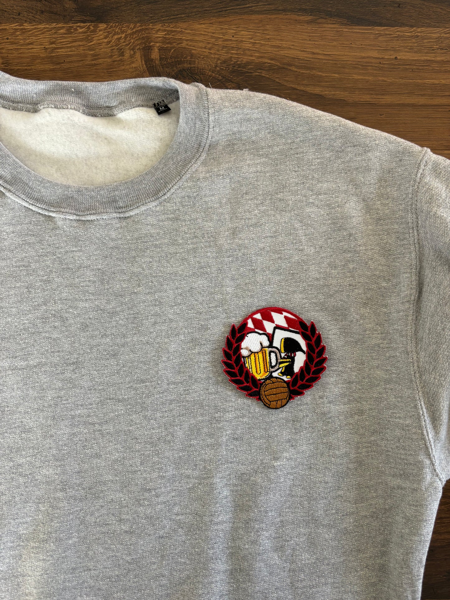 Bestickter Sweater „Logo Kindl“