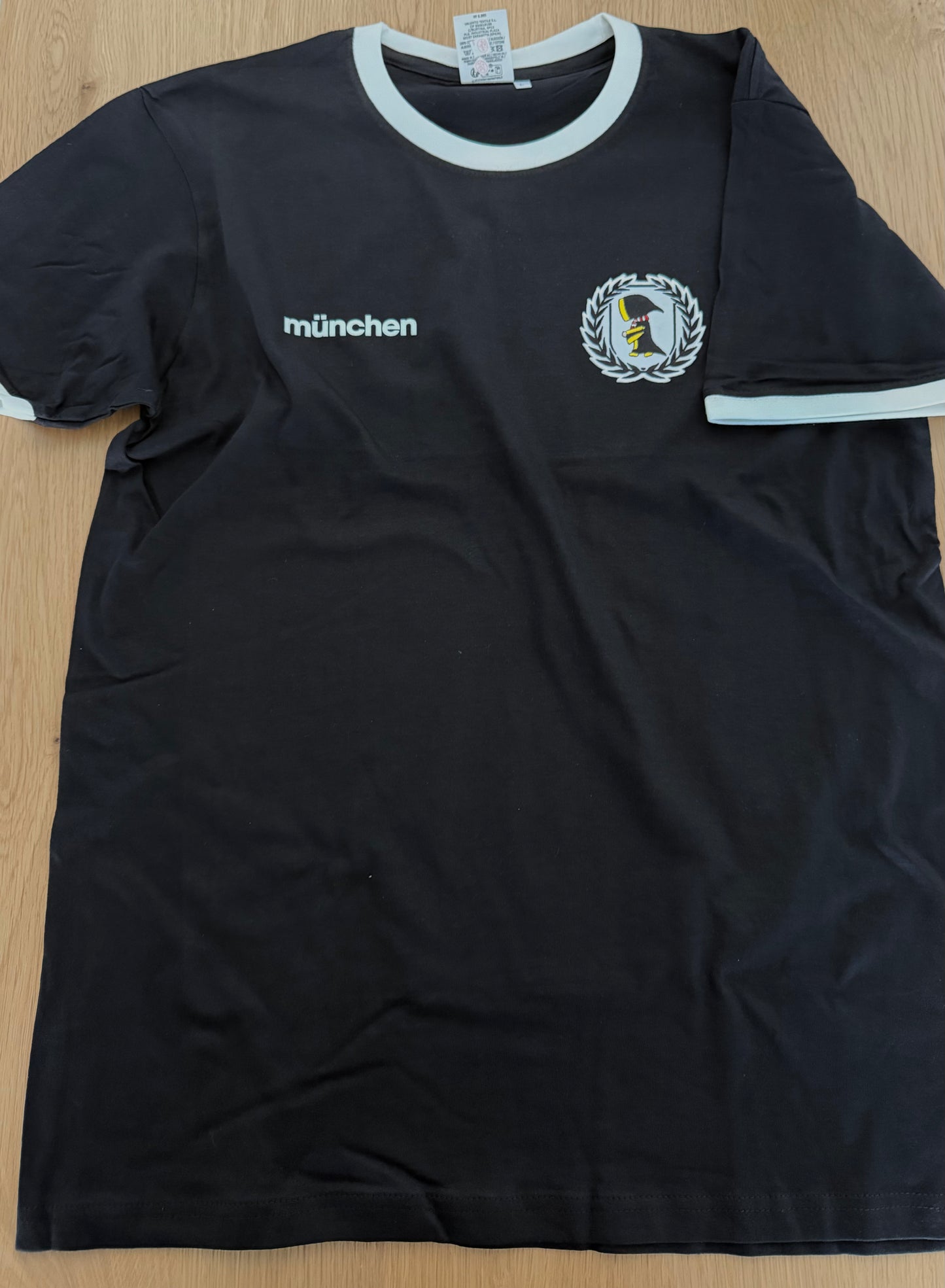 T-Shirt „Retro-Trikot Alternativ“